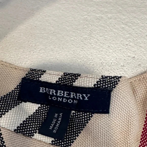 Burberry Beige Black Red Stripe Visor - Picture 5 of 5
